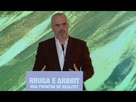 Ora News - Rrugët, Rama: Janë bërë njësoj sikur të porosis kostum për vete me përmasat e Braçes