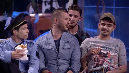Al Pazar - Nxënësit...Romeo ka probleme me policinë - Show Humor - Vizion Plus