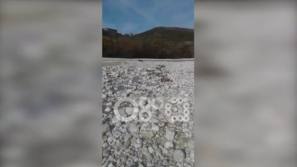 Ora News- Lumi i Bënçës nxjerr 80 bomba të Luftës së Dytë Botërore