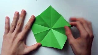 How to Make an Easy Origami Christmas Star. (Full HD)