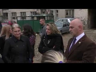 Ardian Gjini viziton lokacionin mbrapa banesave të Devës - Lajme