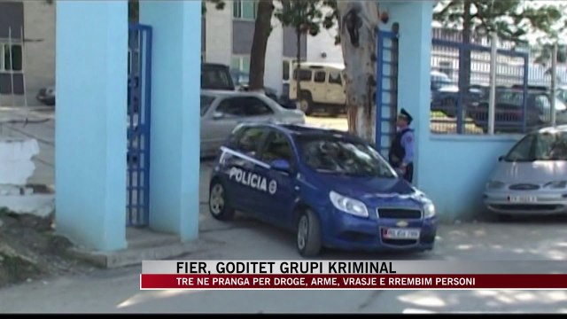 Fier, goditet grupi kriminal - News, Lajme - Vizion Plus