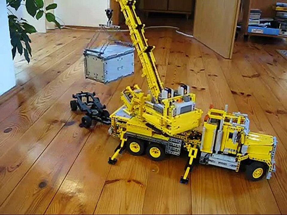 Lego Technic Mobile Crane