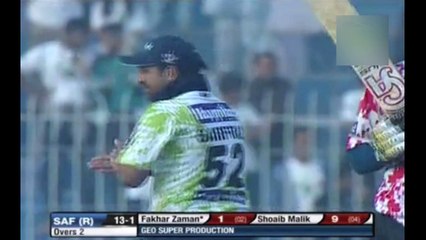 Sarfaraz Ahmed First Time bowling in T10