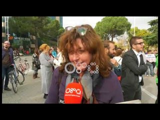 Ora News – Mos ma prekni Valbonën, protesta para kryeministrisë