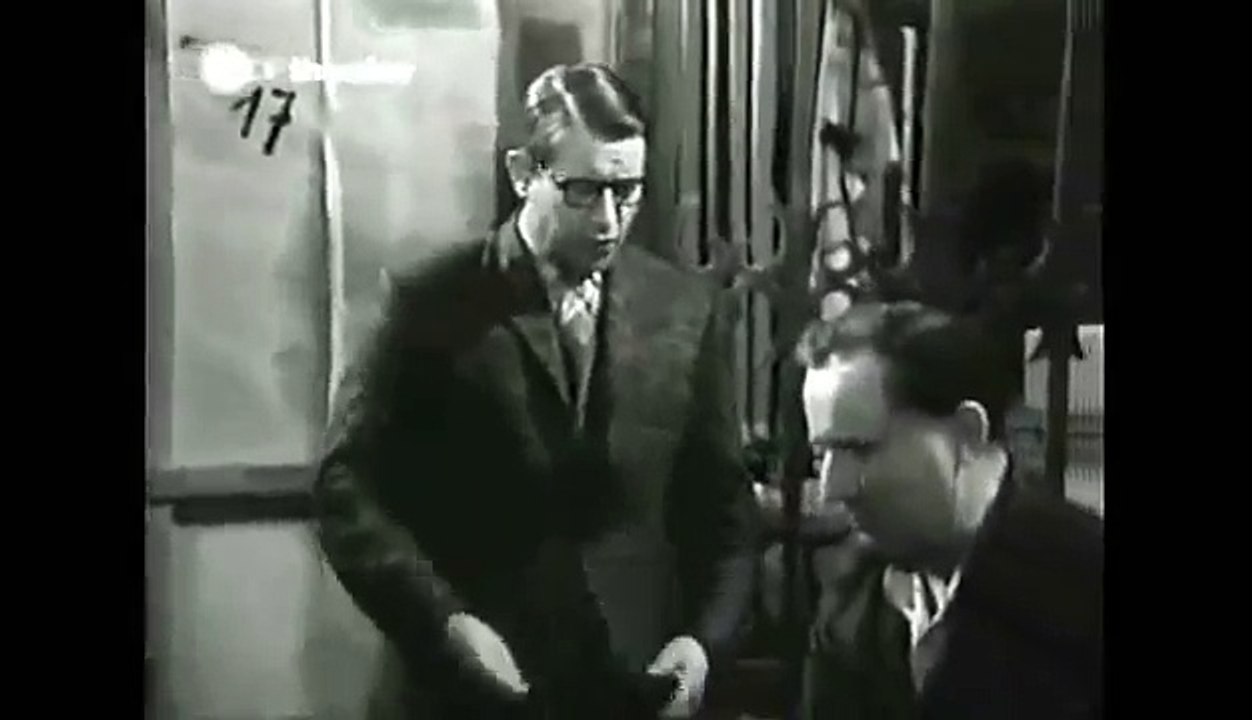 Harlekinade - Axel von Ambesser, Marianne Hoppe (1964)(ZDFtheater) m part 3/3
