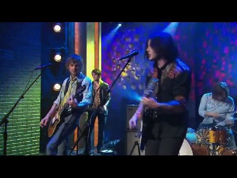 The Raconteurs Performs Steady, as She Goes on Conan - 5/18/2006