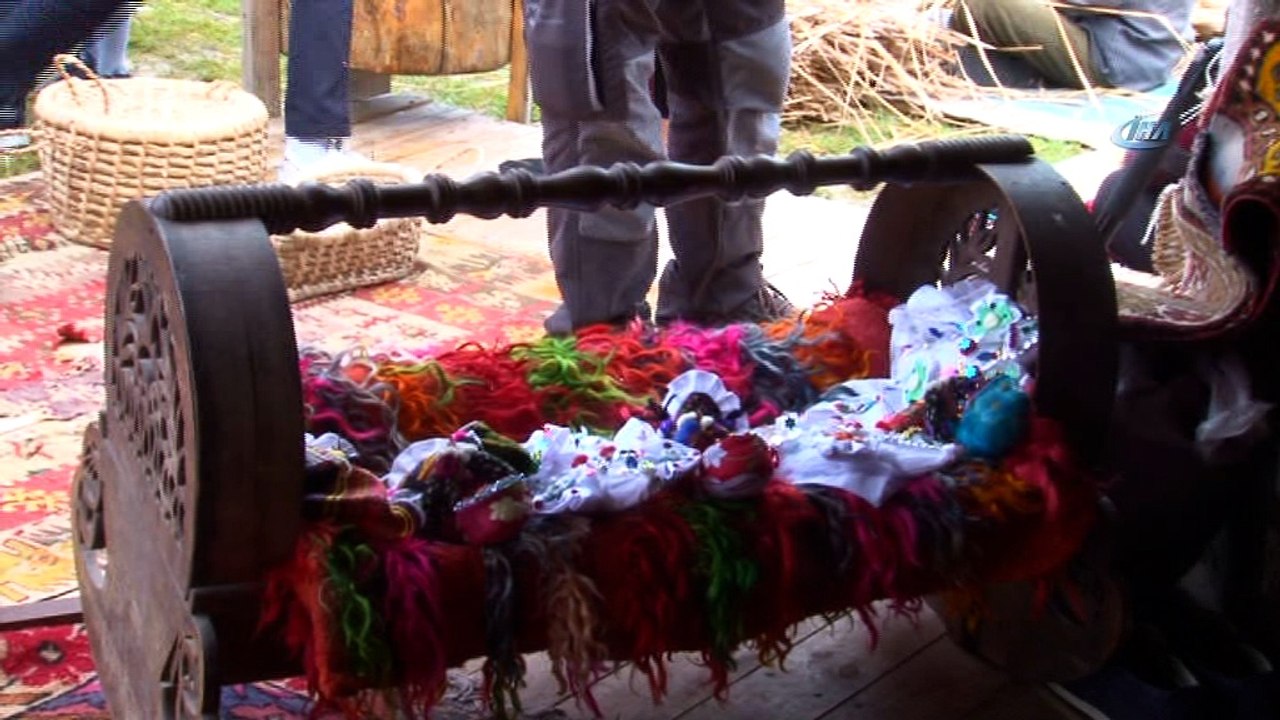 Başkan Mustafa Çelik, Etnospor Kültür Festivali'nde Kayseri standını gezdi- Kayseri Büyükşehir Belediye Başkanı Mustafa Çelik:- “Kayseri’ye ait tüm değerleri burada sergiliyoruz”