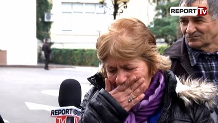 Report TV - Gruaja përlotet para kuvendit, Fino i vetmi deputet që më ka ndihmuar