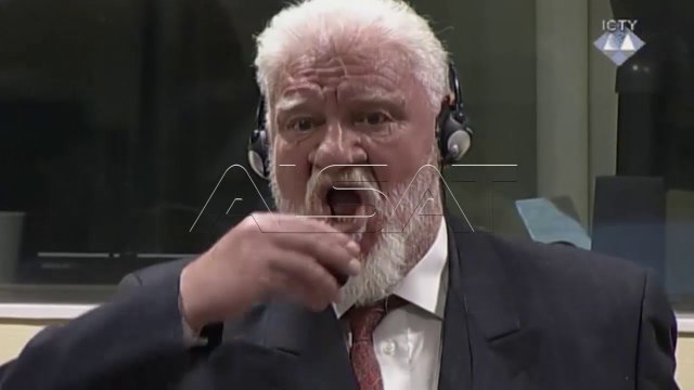 Hagë, krimineli i luftës pi “helm” gjatë seancës