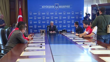 Başkan Tuna, milli güreşçileri kabul etti - ANKARA