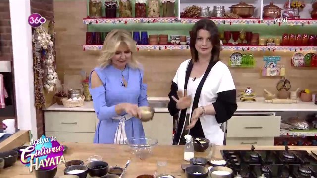 Peynirli dört köşe kraker