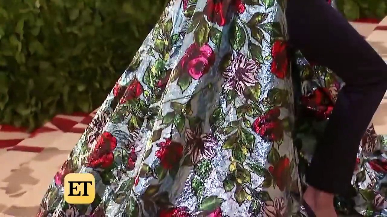 "Hú hồn chim én" với những trang phục dự Met Gala 2018 của dàn sao Hollywood