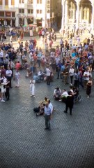 L'hommage rendu à Maurane sur la Grand-Place de Bruxelles