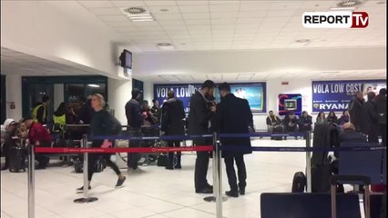 Moti i keq, devijohen dy fluturime që duhej të uleshin në Rinas