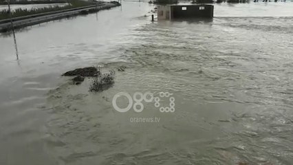 Ora News - Nën pushtetin e ujit, Ora News ju sjell pamje nga aksi Levan-Ura e Mifolit