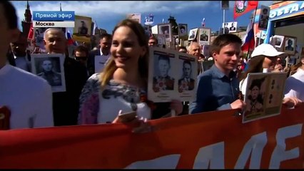 BESMRTNI PUK maršira ulicama MOSKVE!