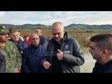 Përmbytja në Fier, kryeministri shkon në fshatin Ferras - Top Channel Albania - News - Lajme