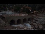 Ora News – Erozioni bllokon rrugën që lidh Selenicën me Himarën