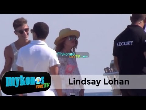 The good face of Lindsay Lohan in Mykonos