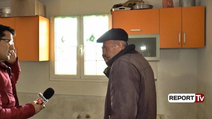 Përmbytjet, i moshuari nga Ferrasi në lot: I kërkoj shtetit ndihmë, popull shqiptar jemi dhe ne