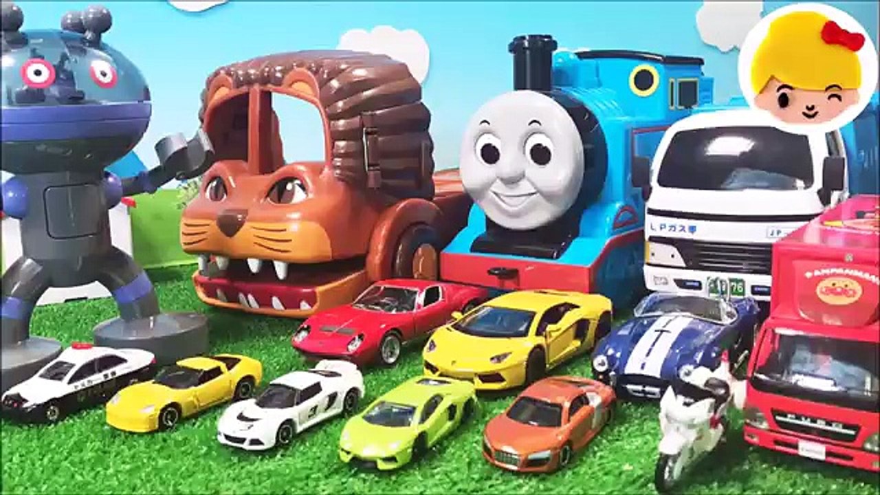 アンパンマン トーマス はたらくくるまとスーパーカー大集合 だだんだんと対決だ！ ❤ ゴミ収集車 パトカー 白バイ 働く車 スポーツカー アニア おもちゃ絵本 動画 トミカ anpanman