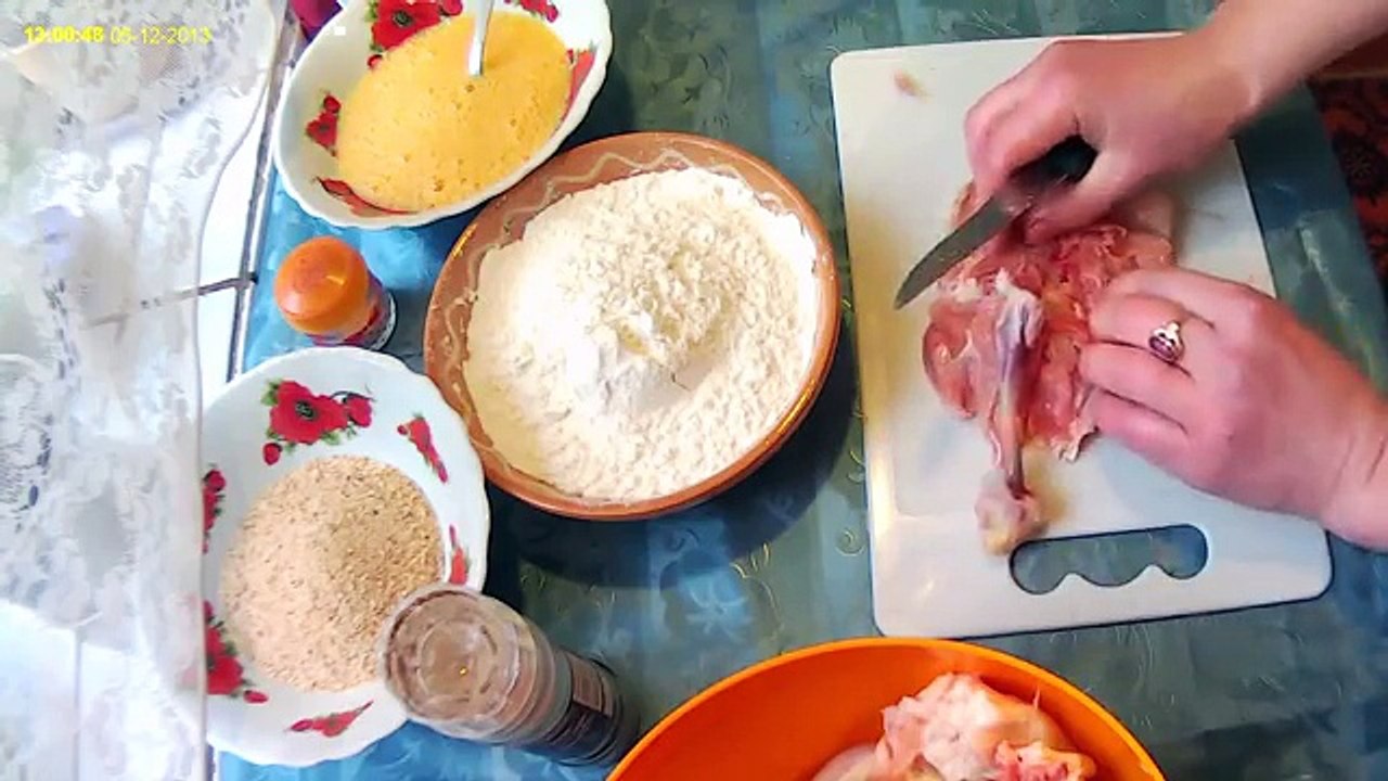 Котлеты по киевски (из куриных окорочков). Chicken Kiev (chicken legs).