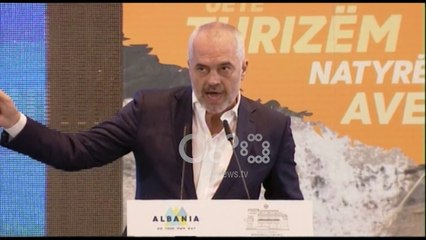 Ora News - Ramën s'e lënë të flasë, ia presin fjalën me fishkëllima: Shkoni në pyll!