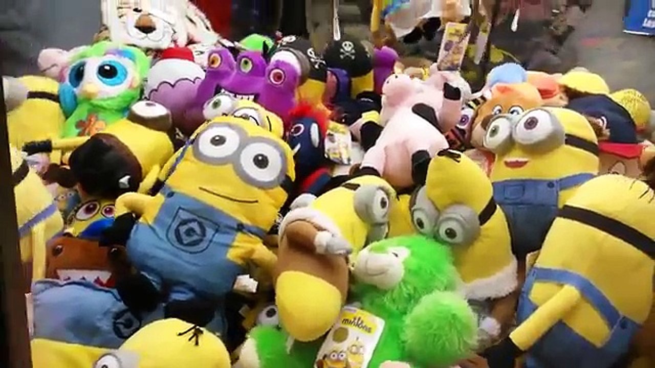 6 Minions from One Claw Machine! Sick Banana Minion Win!