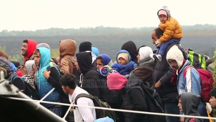 Të bllokuar në Serbi, drama e emigrantes afgane - Top Channel Albania - News - Lajme