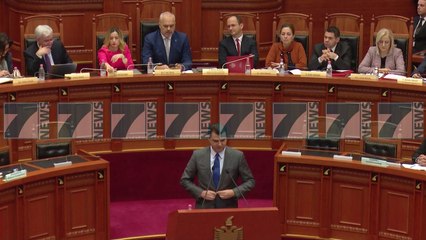 AMBASADORI AMERIKAN I BEN THIRRJE POLITIKES - News, Lajme - Kanali 9