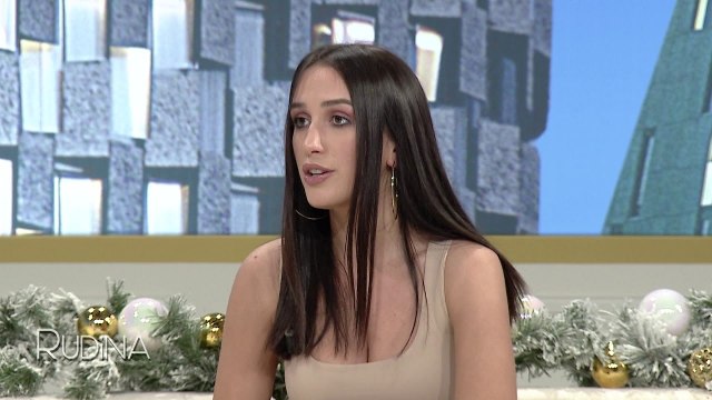 Rudina/ A eshte Elhaida e dashuruar? Ja ç’thote kengetarja (11.12.17)
