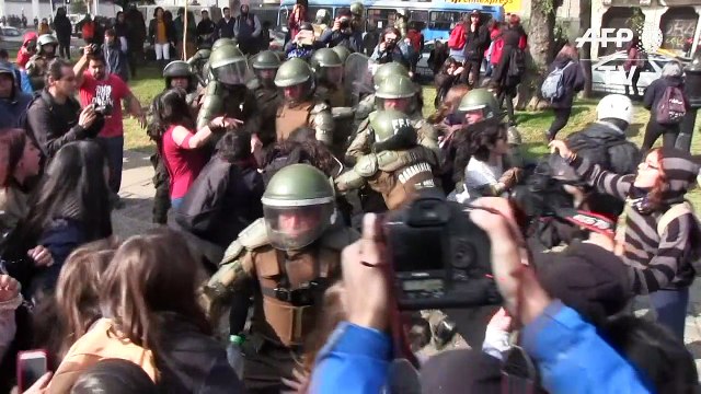 Estudiantes exigen en Chile “educación no sexista”