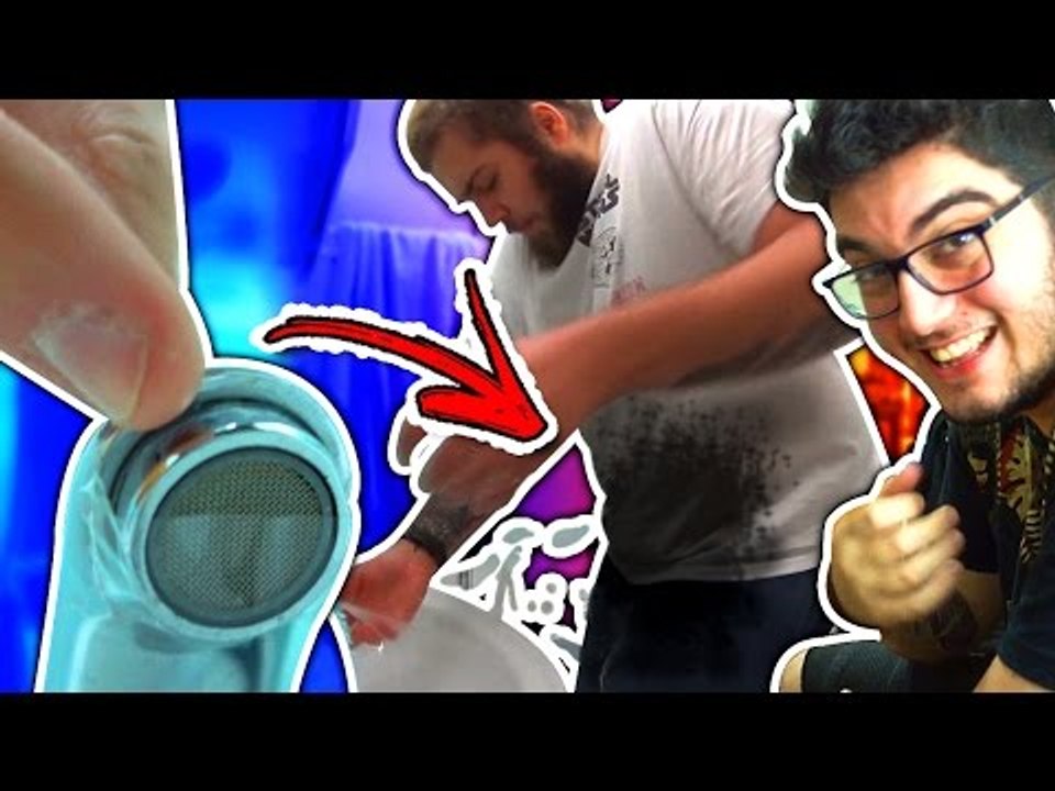 TROLLEI MEU AMIGO E ELE FICOU TODO MOLHADO !