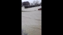 PA koment - Reshjet e shiut, përmbytet qendra e Laçit  - Top Channel Albania - News - Lajme