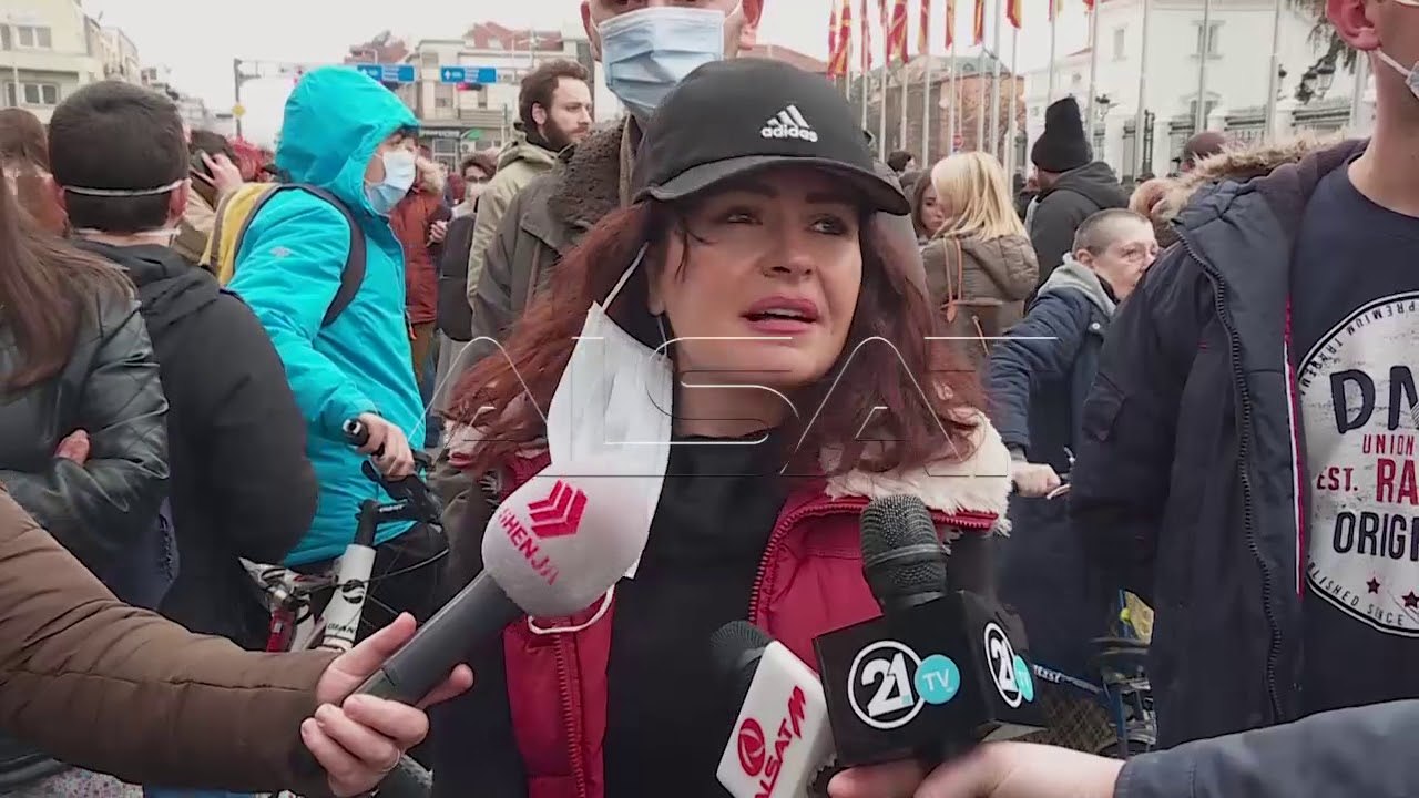 Ndotja e ajrit, protesta para qeverisë në Shkup