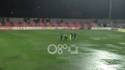 Ora News - Uji "pushton" fushën, shtyhet takimi i Kategorisë Superiore