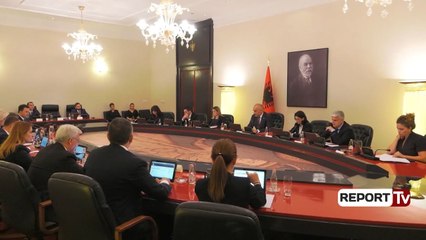 Report TV - Qeveria Rama ka vendosur të zgjidhë mosmarrëveshjen me Greqinë
