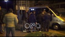 Ora News - Protesta, mbështetës të opozitës nga disa qytete nisen drejt Tiranës