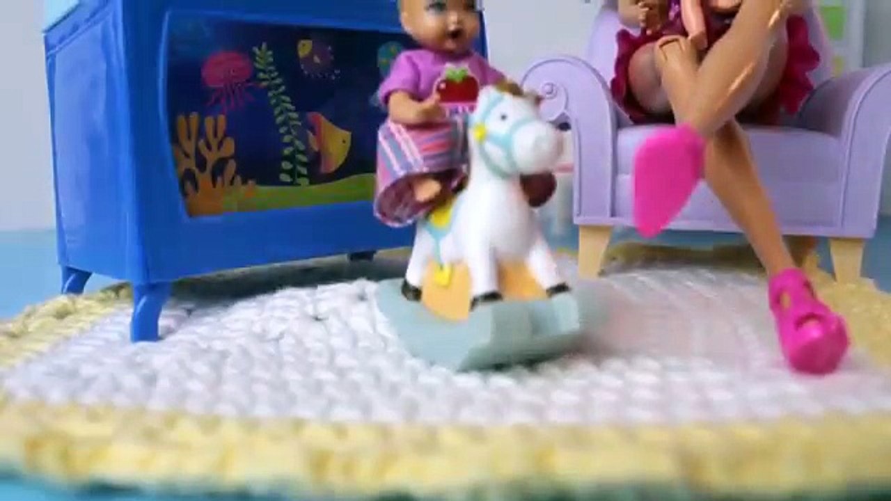 BARBIE TWIN BABIES play in a bathtub full of SLIME! Fun Barbie Doll Videos in English for Children