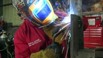 HOW TO MIG WELD LIKE A PRO: This Instructor Makes MIG Vertical Down, Easy To Learn!