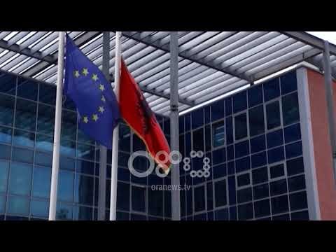 Ora News - Në hetim për korrupsion, refuzohet pezullimi nga detyra për tre gjyqtarët e Apelit Durrës