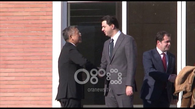 Ora News - Opozita nuk lëkundet nga qëndrimi për Kryeprokurorin edhe pas takimit me Lu