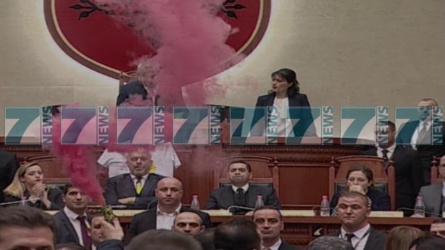 PARTIA DEMOKRATIKE PADIT KREUN E KUVENDIT GRAMOZ RUÇI - News, Lajme - Kanali 10