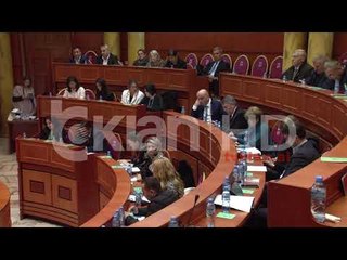 Download Video: Kalon pa votat e opozites buxheti i Bashkise