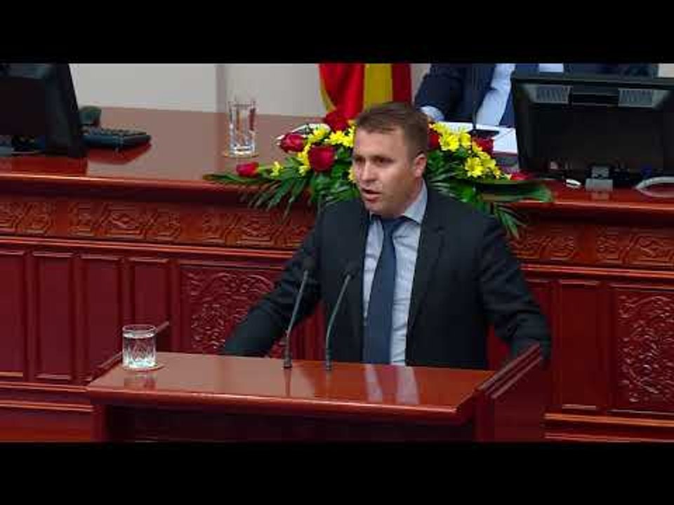 Амди Бајрам дел од парламентарната група на ДУИ?