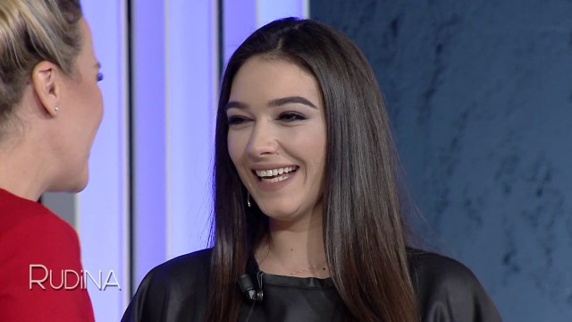Rudina - Jonida Vokshi mes aktrimit dhe prezantimit! (21 dhjetor 2017)