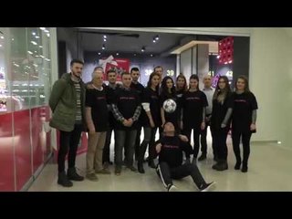 Zhongleri Agim Agushi thyen rekord botëror në Gjakovë - Lajme