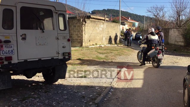 Report TV - Elbasan, atentat ndaj fisit Çapja, autorët djegin makinën
