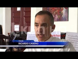 “Yjet e popit perballë yjeve te operas”